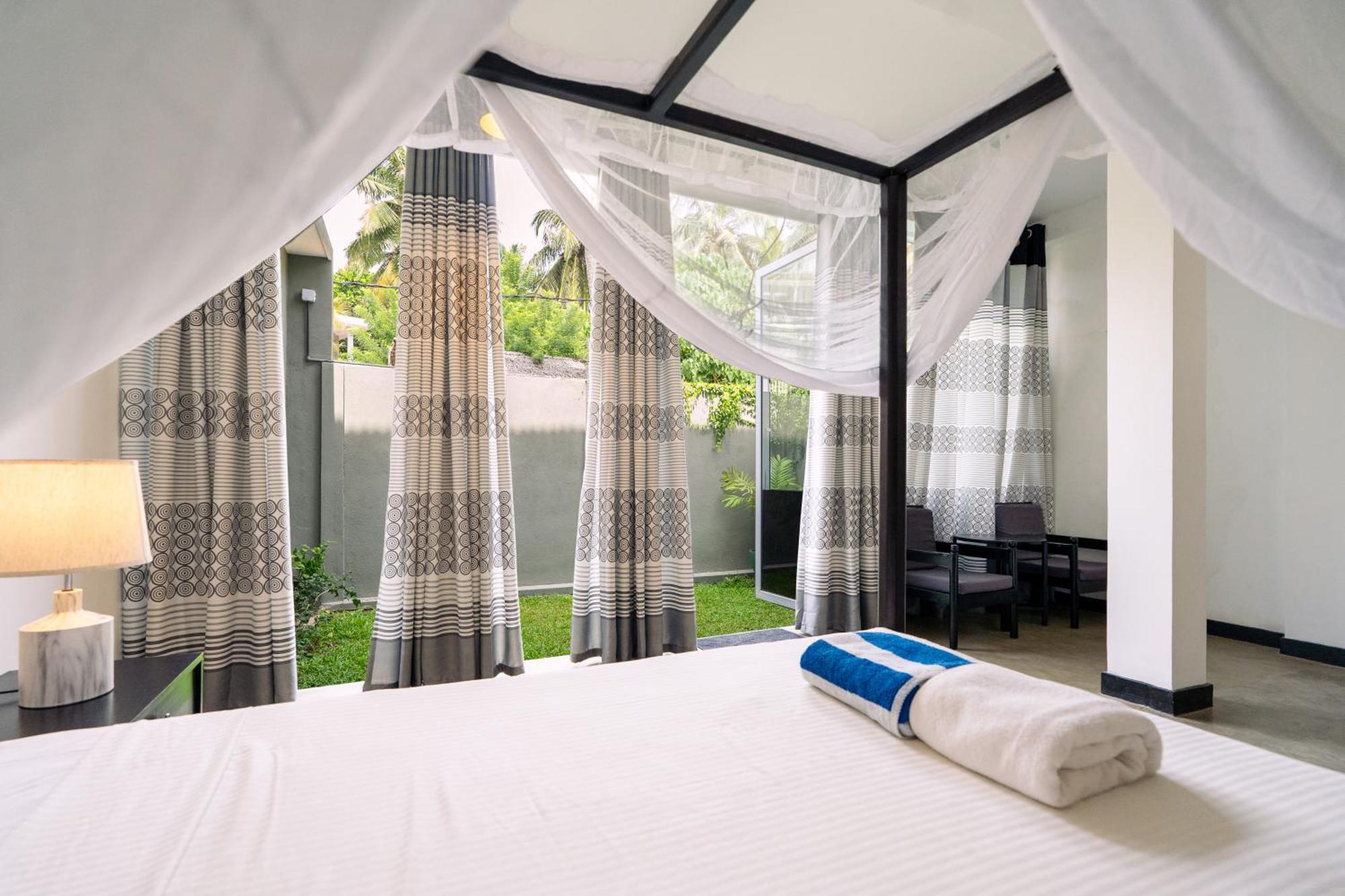 Jasper House Hotell Dikwella Eksteriør bilde