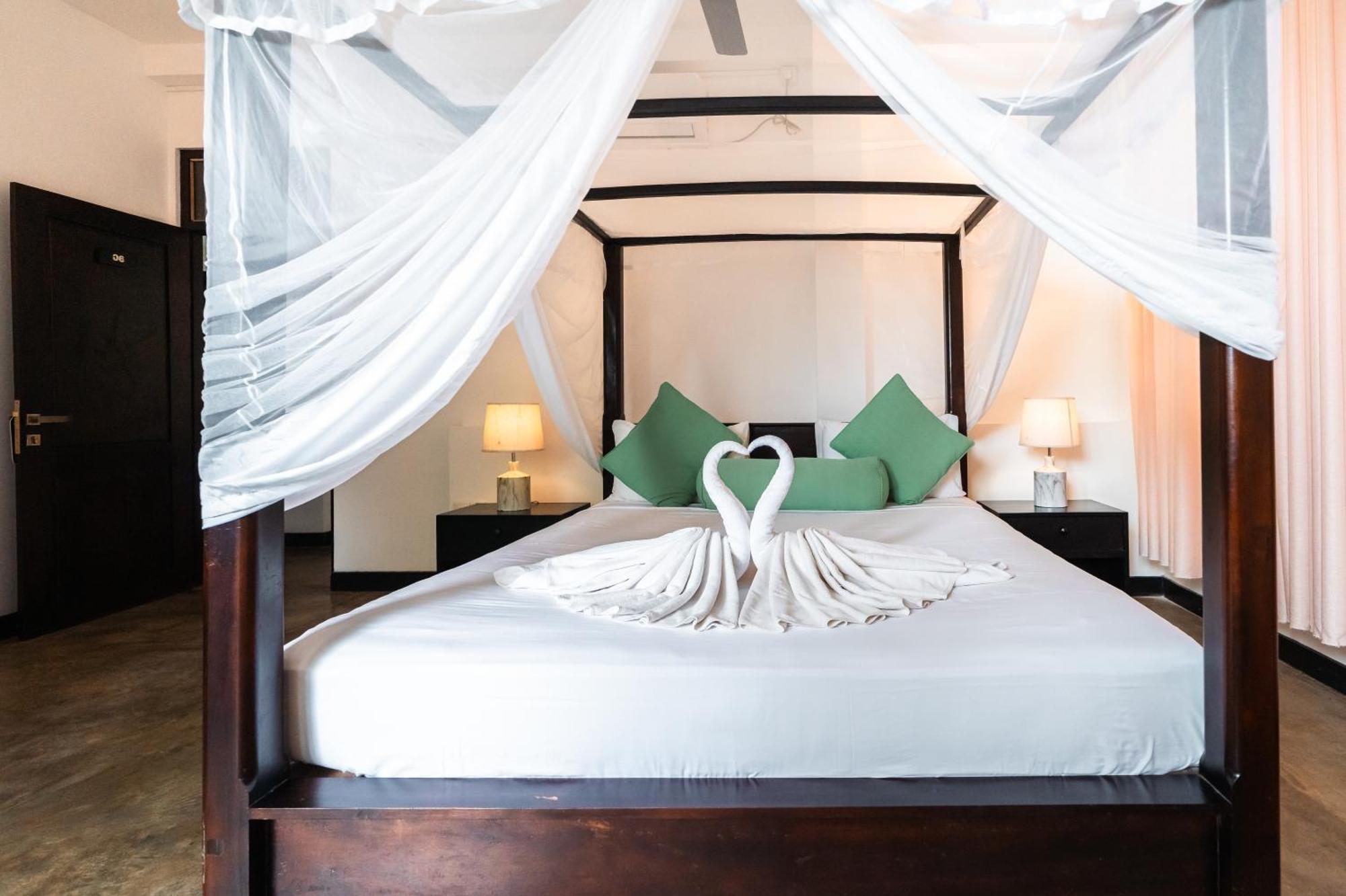 Jasper House Hotell Dikwella Eksteriør bilde